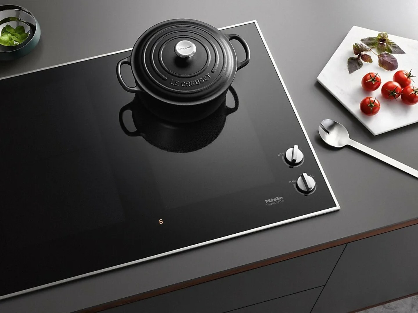 Ремонт варочных панелей Miele в Москве